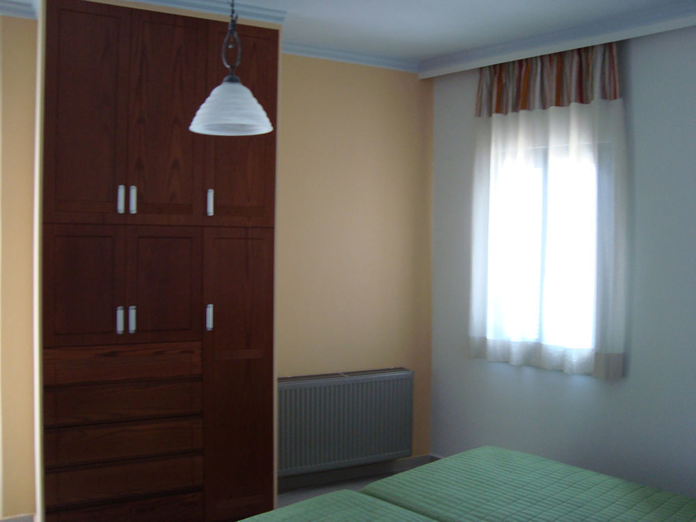 Ferienwohnung Thealia Karefilianá Exterior foto